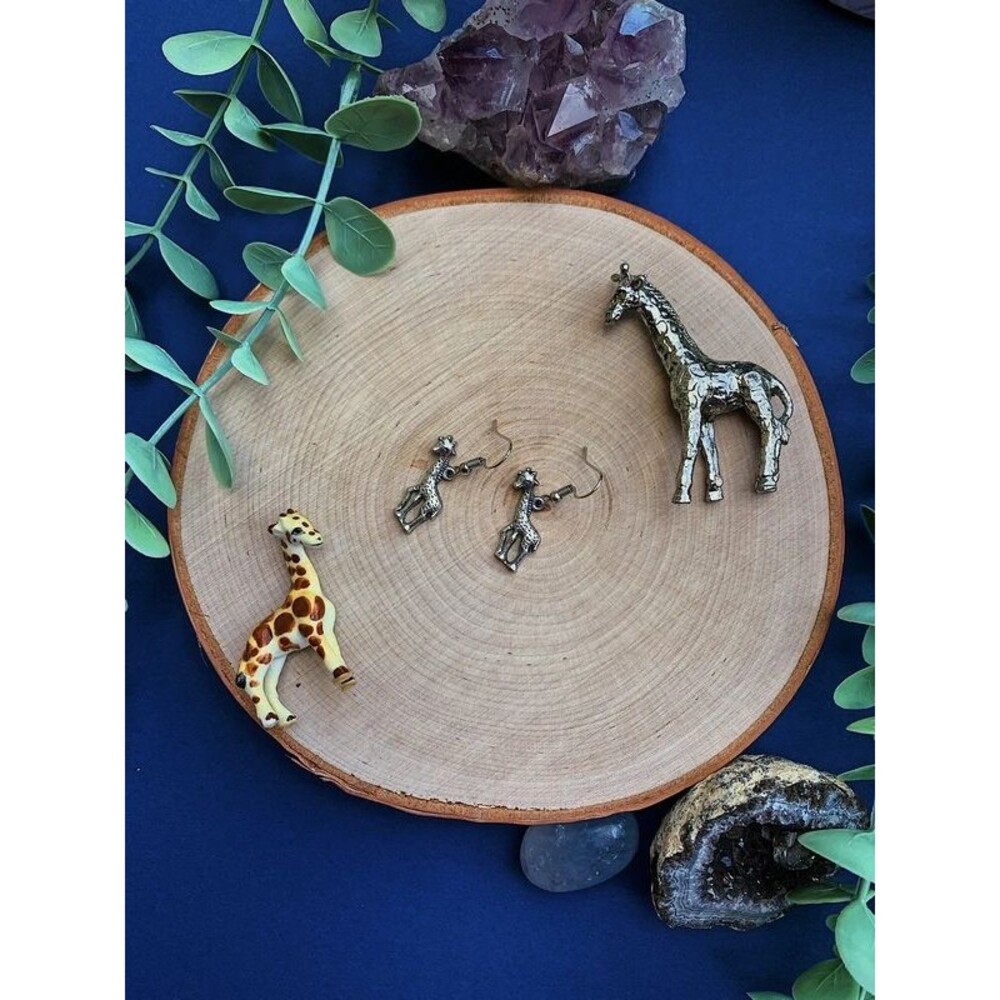 giraffe charm dangle earrings